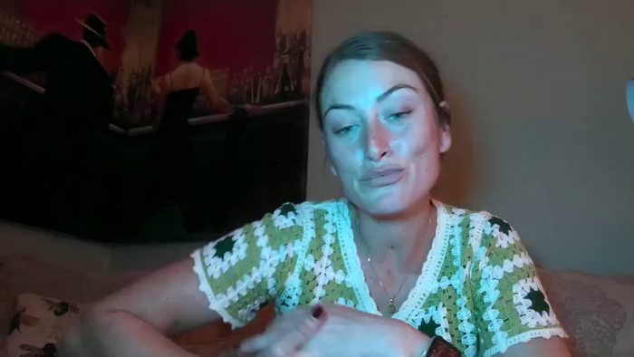 Luna_Valentina_UK