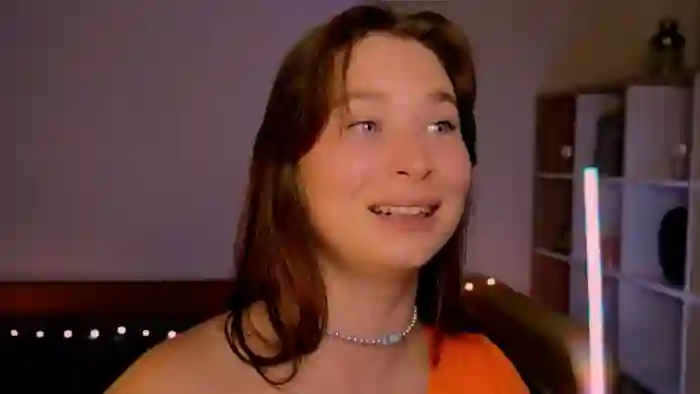 2025/08/05/streamate-mirabeall-17-55-34