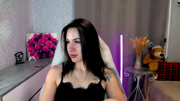 MeganNaughtyy