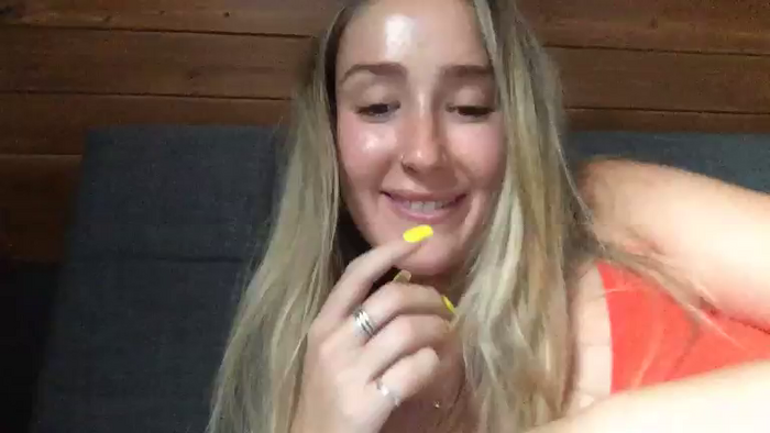 xCutiexeviex
