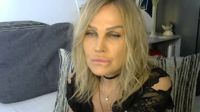 Evie_Paige