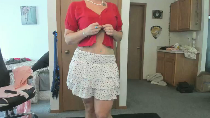 Hottyhousewife18
