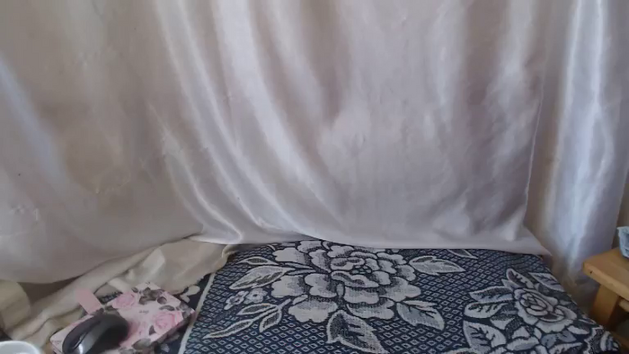 BettyGirlKiss