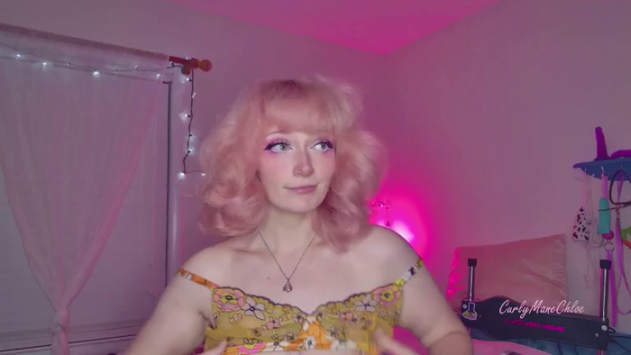 CurlyManeChloe