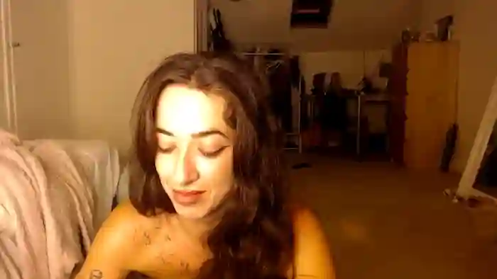 2025/08/10/streamate-klaradelgado-23-59-49