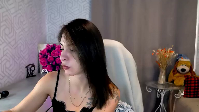 MeganNaughtyy