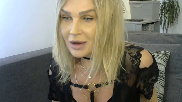 Evie_Paige