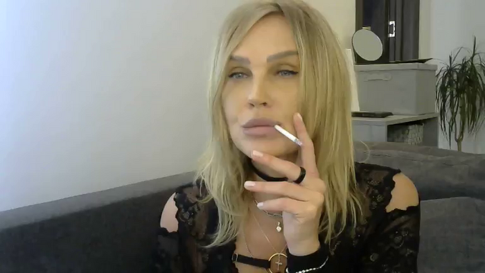 Evie_Paige