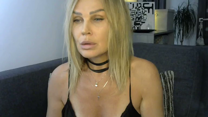 Evie_Paige