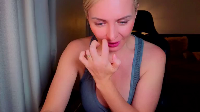MsLindsayDevis