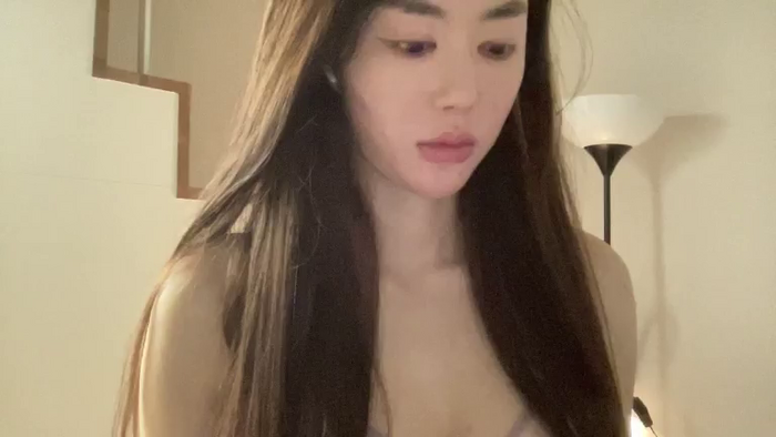 Skinny_Asian_Amanda