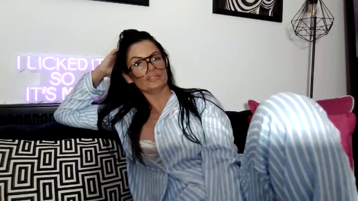 BellaVixen23