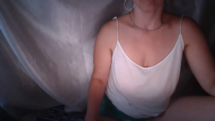 BettyGirlKiss