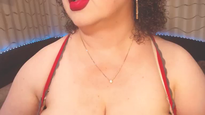 CurvyKatty40DD