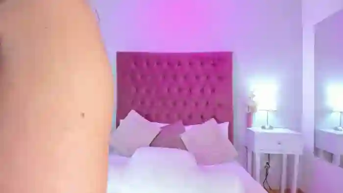 2025/08/15/streamate-meganchase-00-17-49