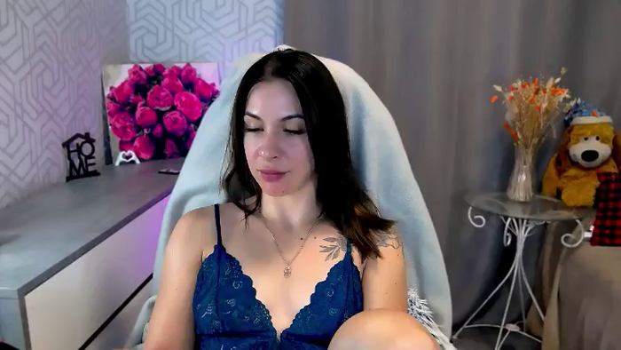 MeganNaughtyy