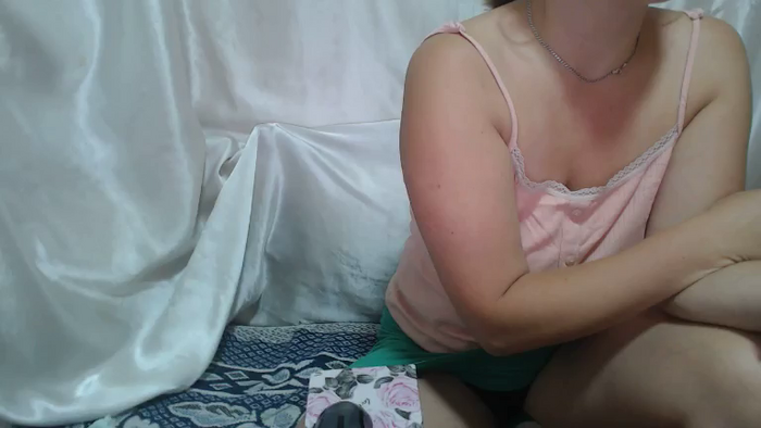 BettyGirlKiss
