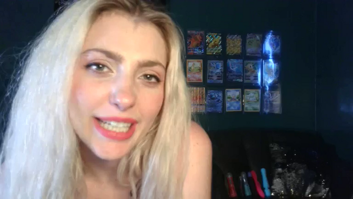AlexMarieXOXO