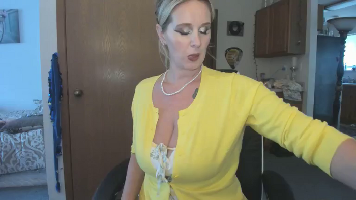 Hottyhousewife18