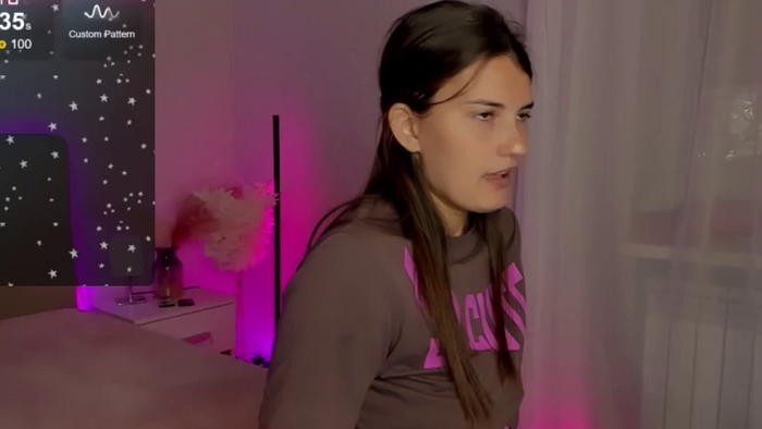 LauraLeee