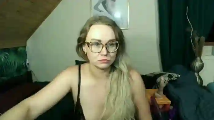2025/08/18/streamate-milfjutha-20-17-43