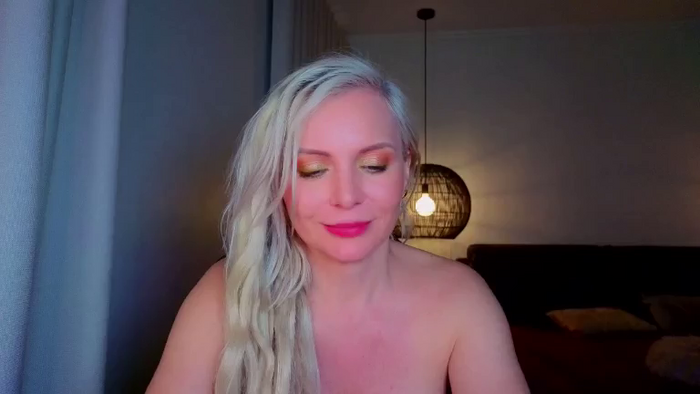 MsLindsayDevis
