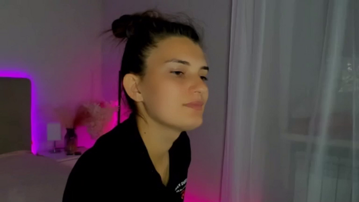 LauraLeee