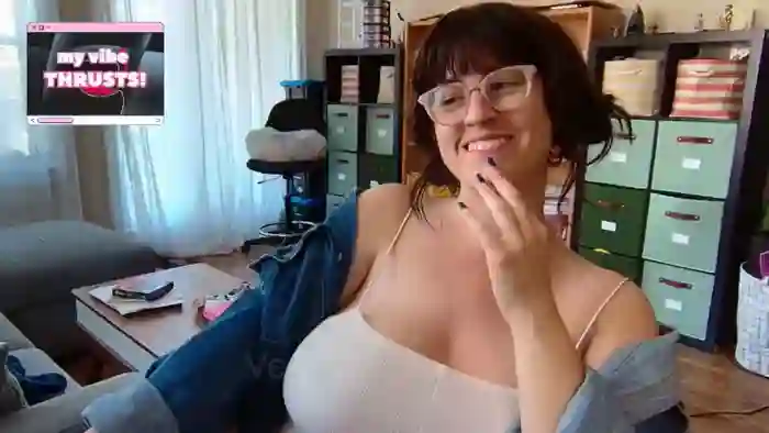 2025/08/19/streamate-veronicathunder-16-13-54