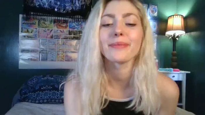 AlexMarieXOXO