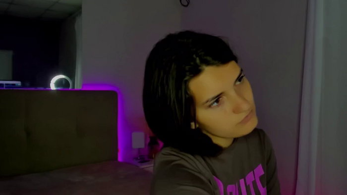 LauraLeee