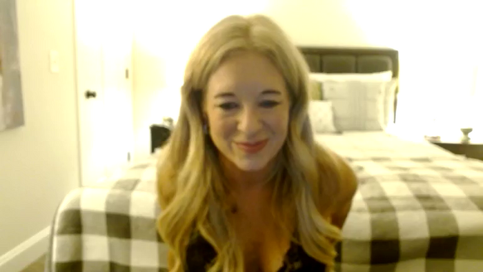 NinaHartXO