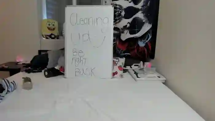 2025/08/22/streamate-scarlettshines-15-43-08