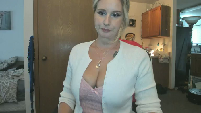 Hottyhousewife18