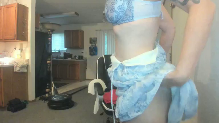 Hottyhousewife18