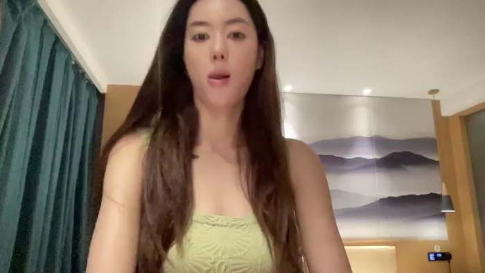 Skinny_Asian_Amanda