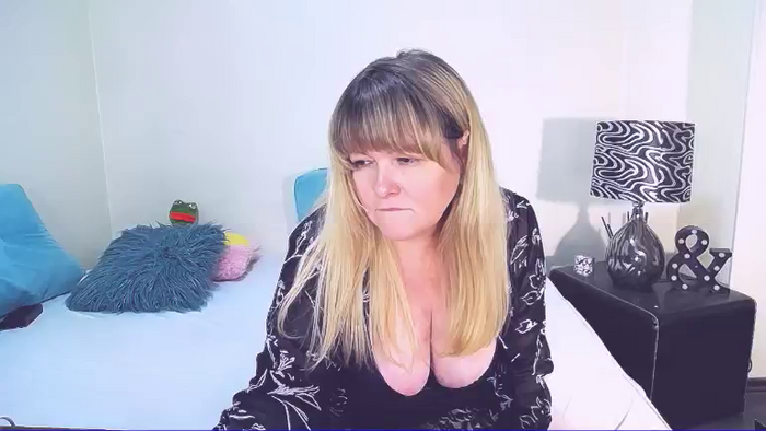 BlondeDesires