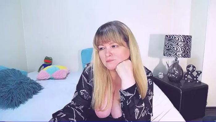 BlondeDesires