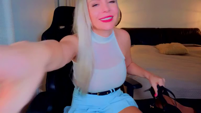 MsLindsayDevis