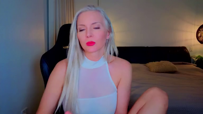 MsLindsayDevis