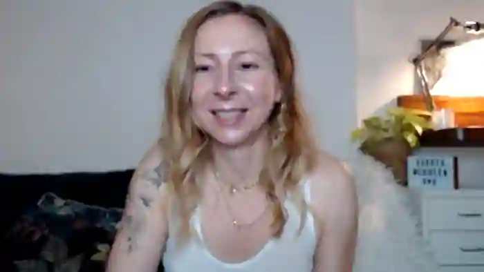 2025/08/30/streamate-dakotamcqueen-15-37-43