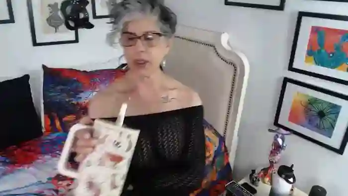 2025/08/30/streamate-izzyoncam-11-55-04