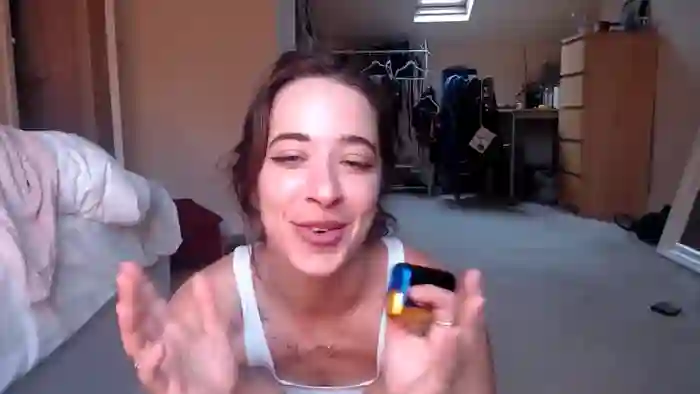 2025/08/30/streamate-klaradelgado-16-21-45