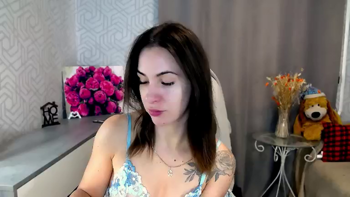 MeganNaughtyy