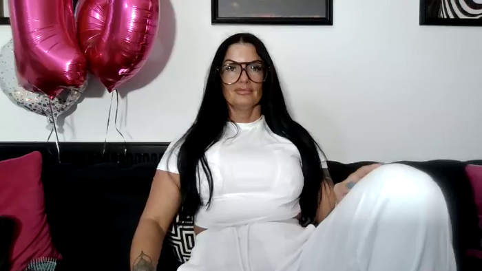 BellaVixen23