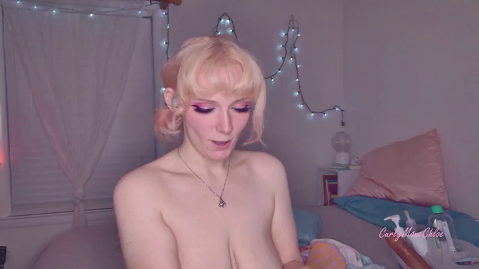 CurlyManeChloe