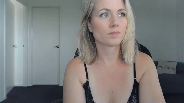 KateDivineUK