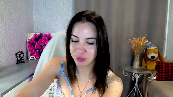 MeganNaughtyy