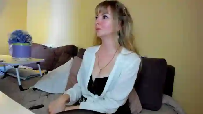 2025/09/01/streamate-moonlightgirl-06-35-13
