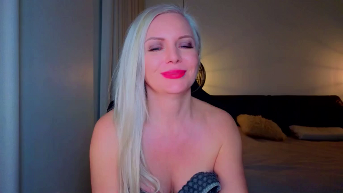 MsLindsayDevis