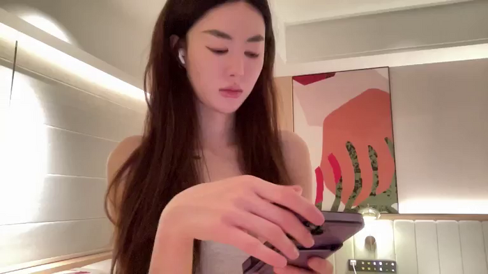 Skinny_Asian_Amanda